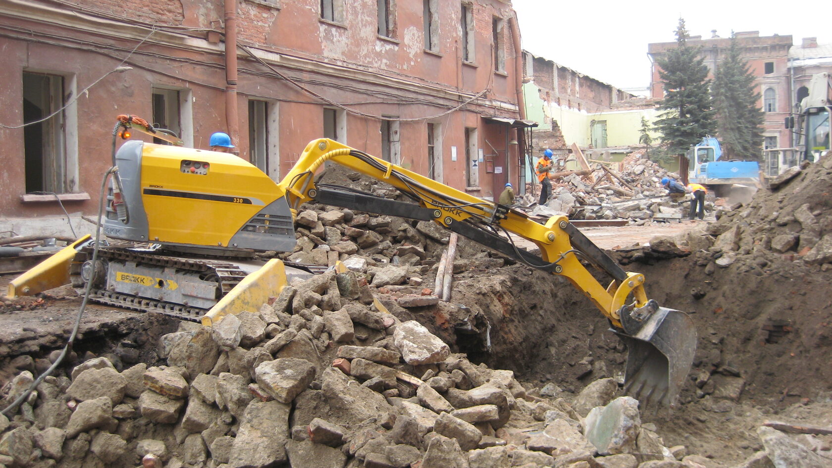 Разработка грунта — робот Brokk, фото 1